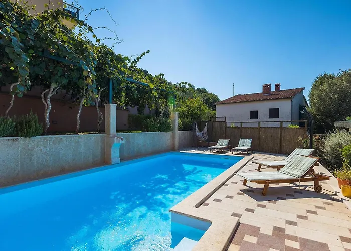 Holiday home Biba *